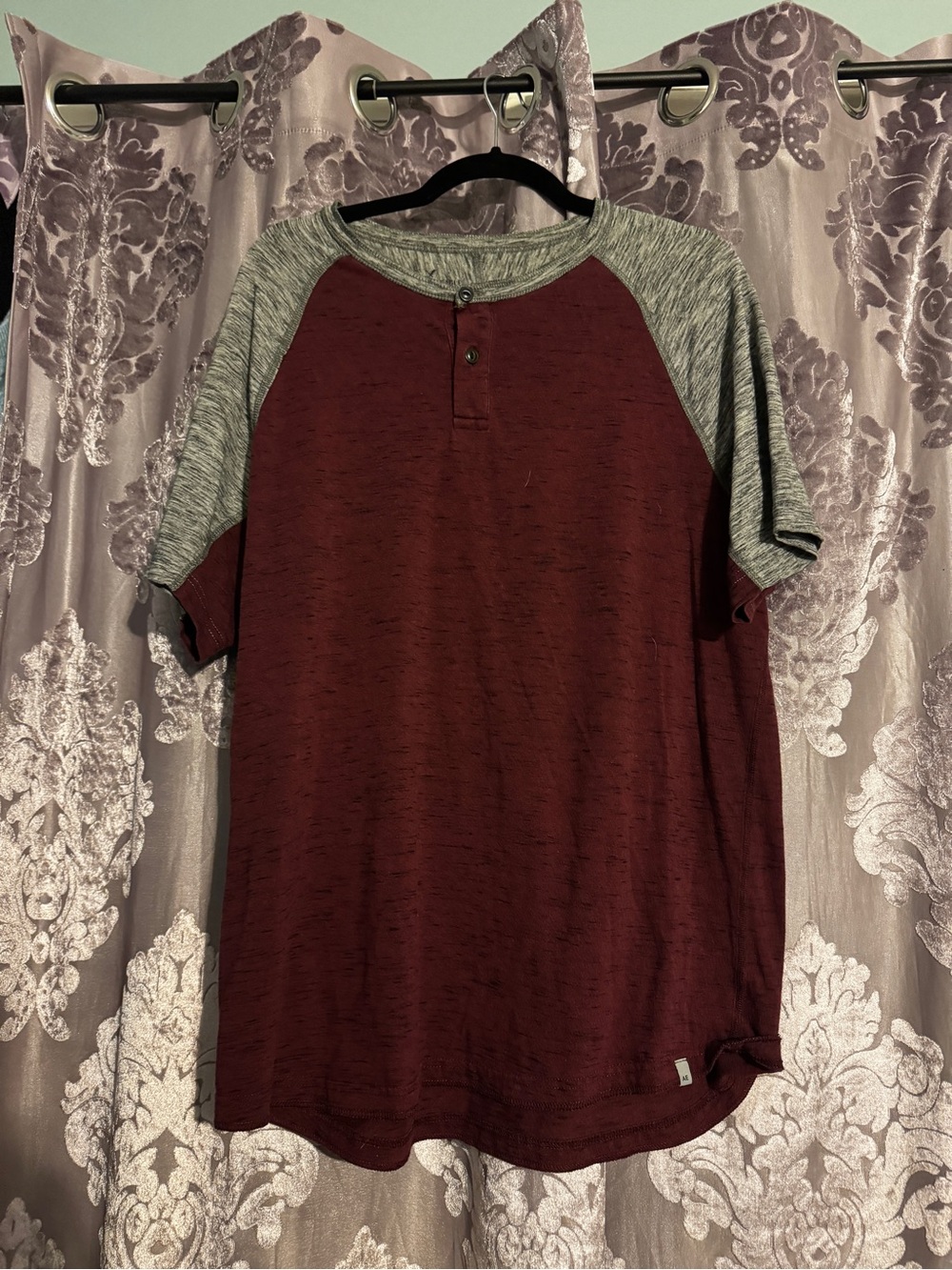 American Eagle Outfitters Men’s Maroon and Gray Short Sleeve Henley